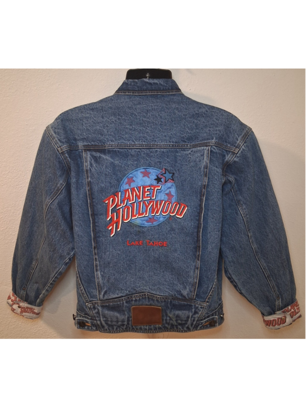 Vintage 90s Planet Hollywood Lake Tahoe Men’s Small Denim Trucker Jean Jacket